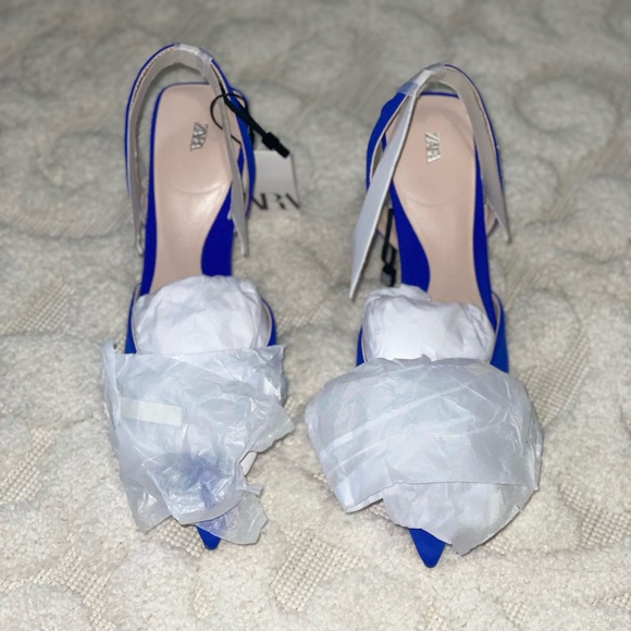 EMBELLISHED BOW HEELED SLINGBACKS - Picture 8 of 13